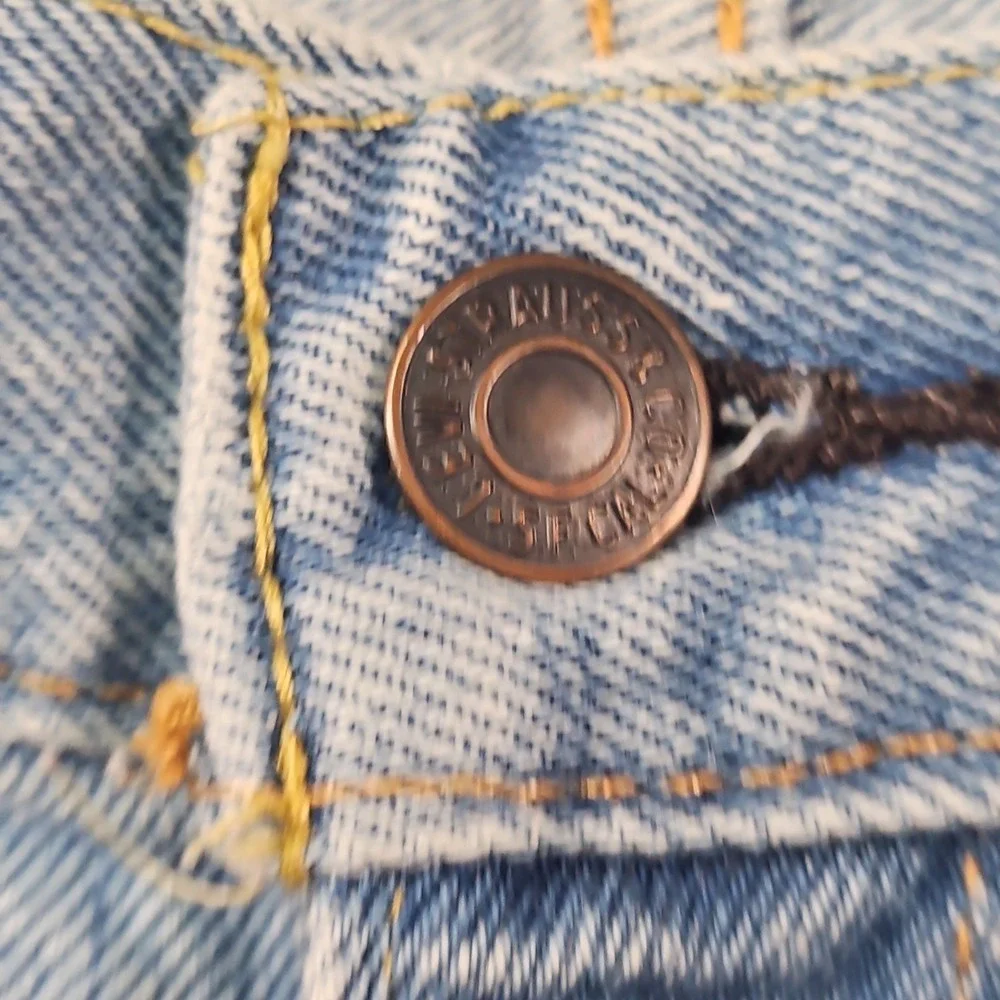 Levis 505 Jean Shorts Mens 33 Blue Denim Light Wash Fade Grunge Normcore Dad